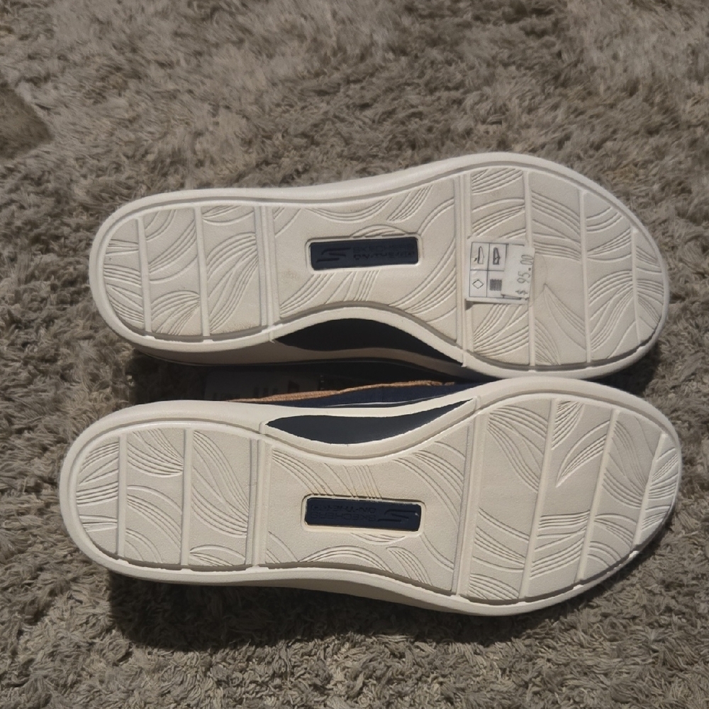 SKECHERS ArchFit Shoreline Boat Shoes - Picture 9 of 11